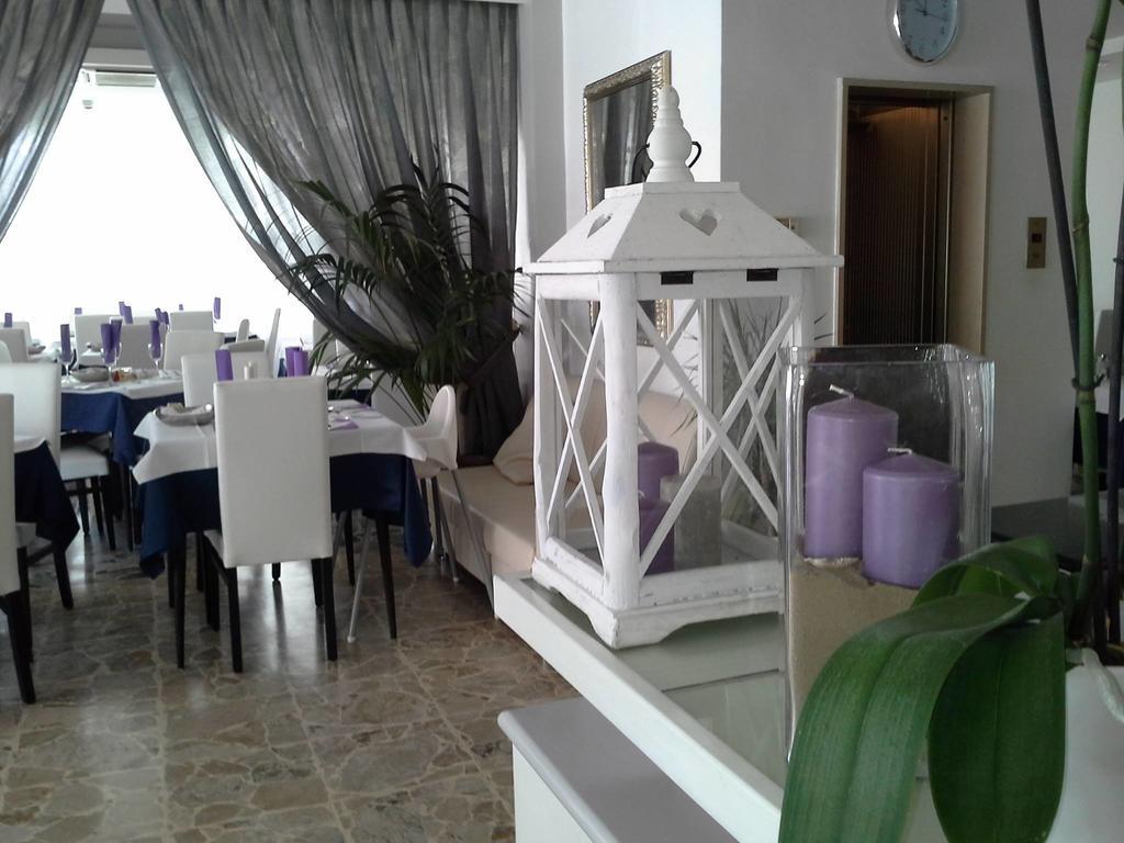 Hotel Ermeti B&B Brunch Риччоне Экстерьер фото